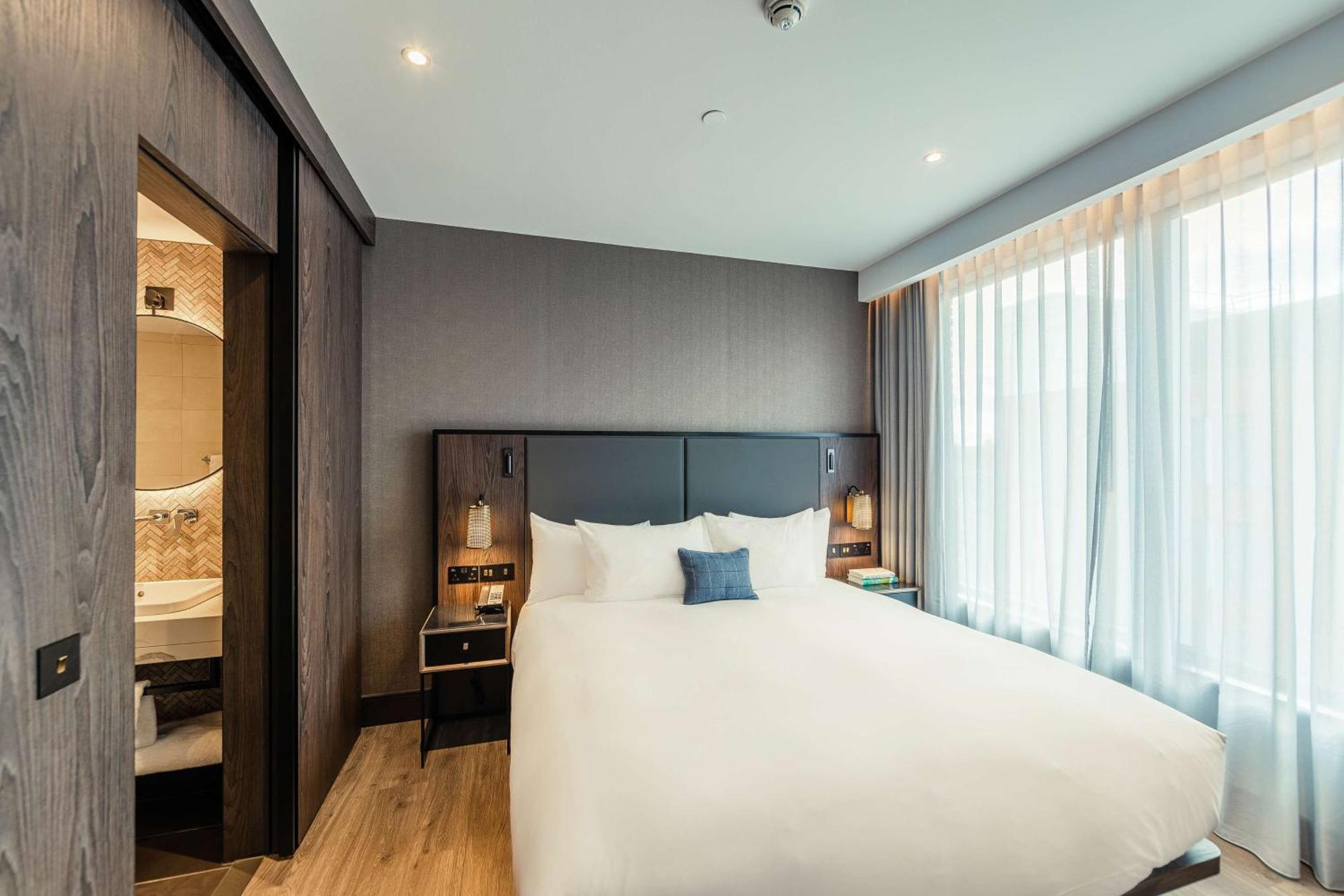เดอะ เฟลโลว์ส เฮาส์ เคมบริดจ์ คูริโอ คอลเลคชั่น บาย ฮิลตัน Hotel ภายนอก รูปภาพ