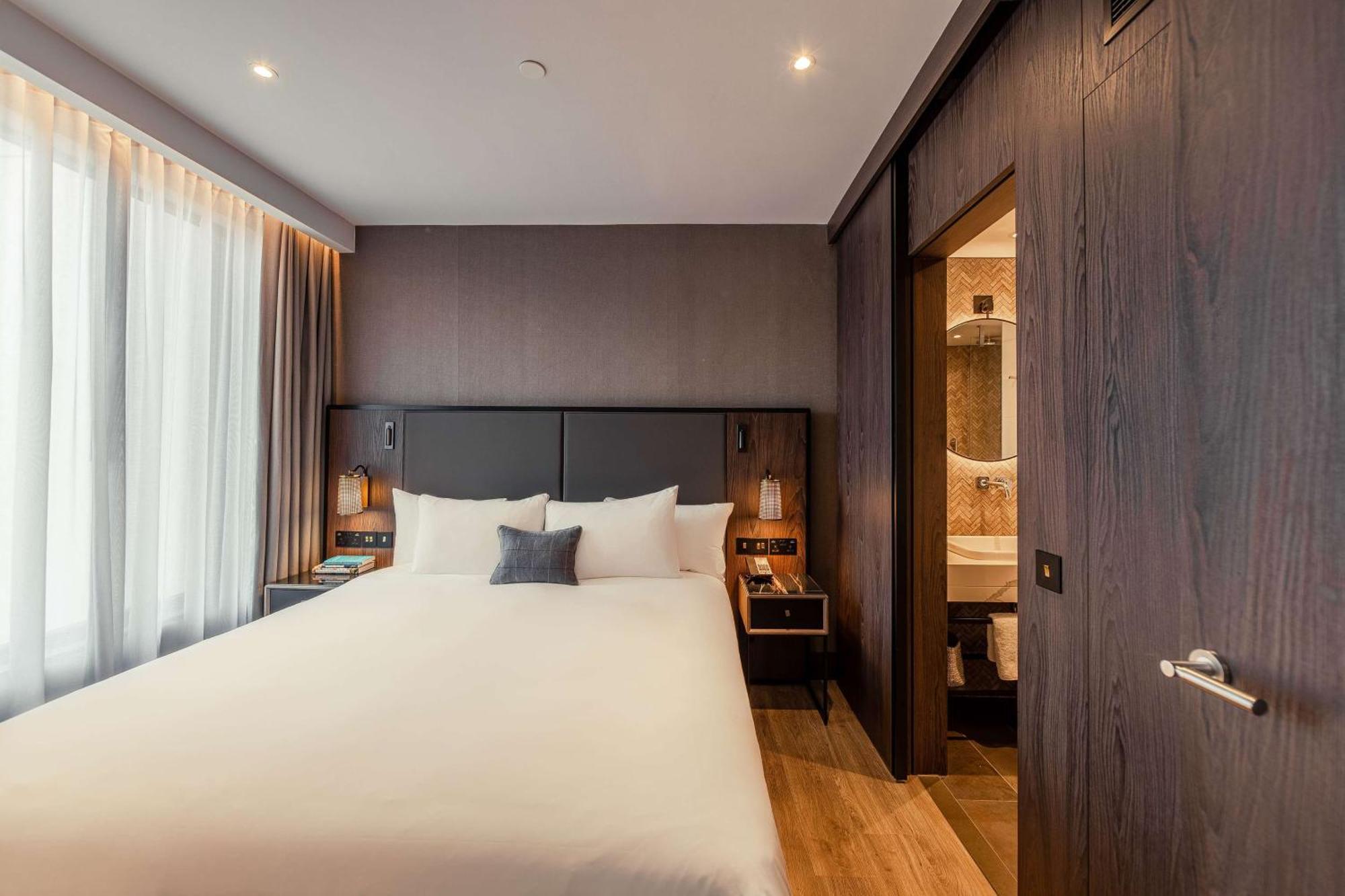 เดอะ เฟลโลว์ส เฮาส์ เคมบริดจ์ คูริโอ คอลเลคชั่น บาย ฮิลตัน Hotel ภายนอก รูปภาพ